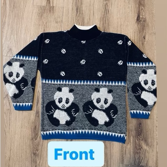 Bears Crossing Vintage Panda Turtleneck Sweater Blue
Accent Trim - Picture 2 of 10